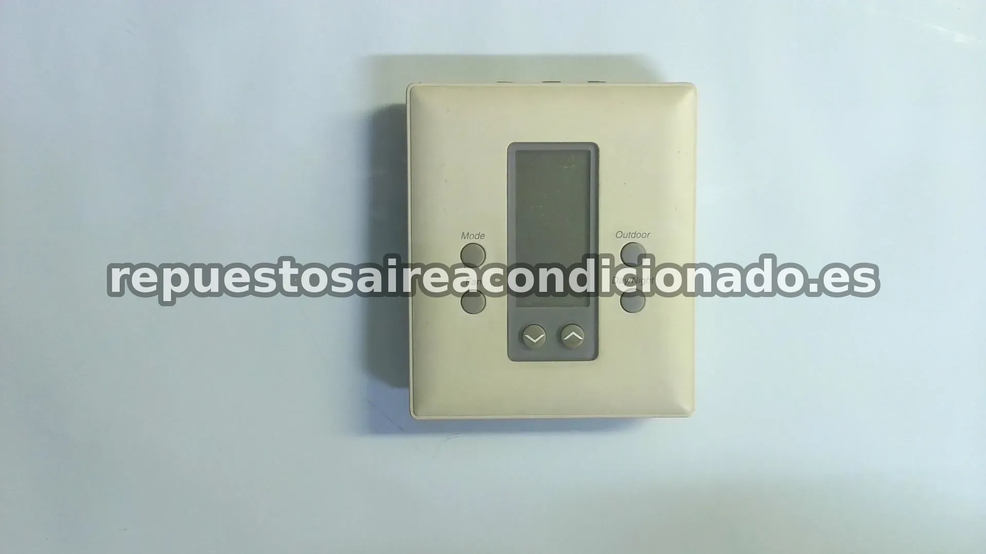 Mando De Pared / Termostato OMRON