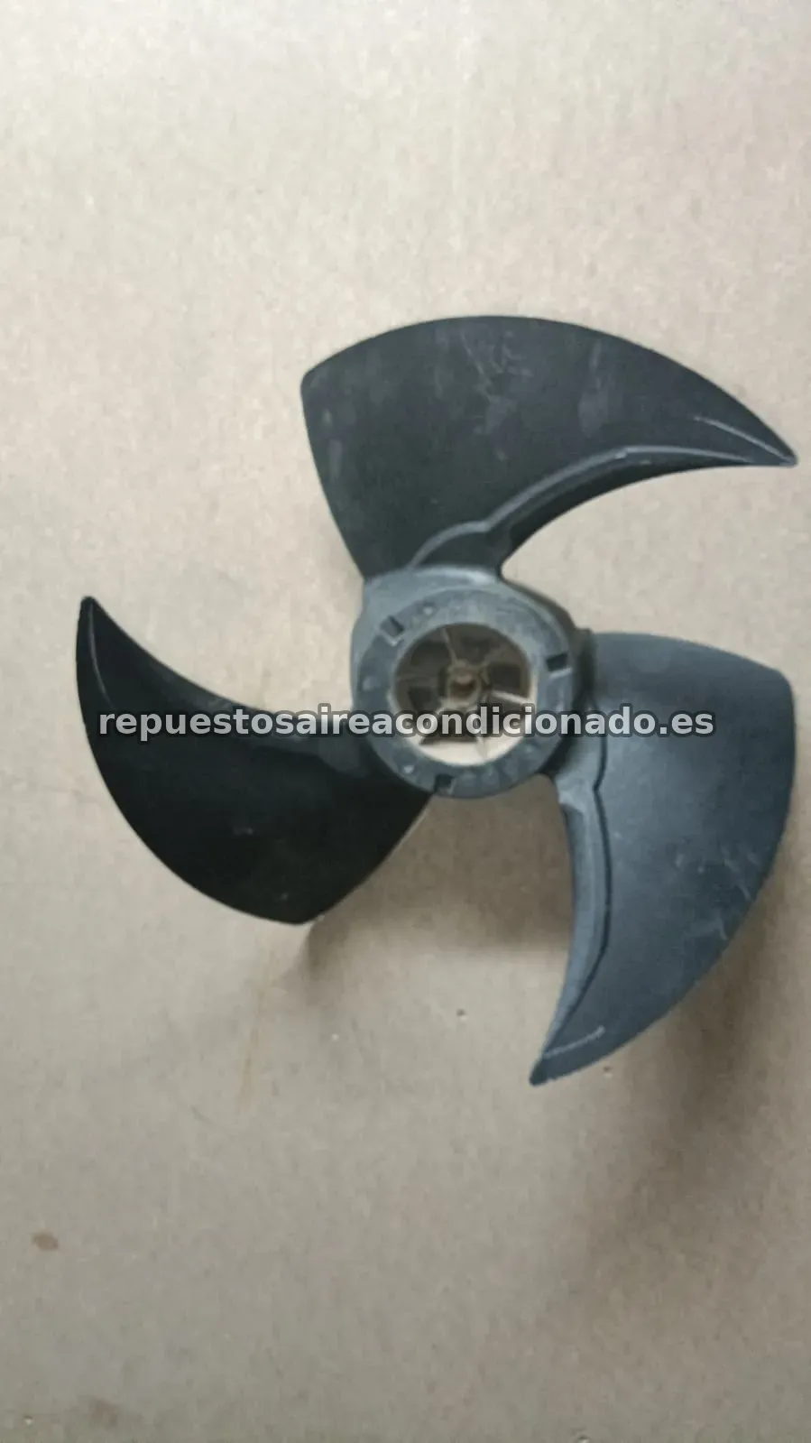 Helice HISENSE HISENSE / AST-12VW45DJ10 / ø 45 X 14 MM